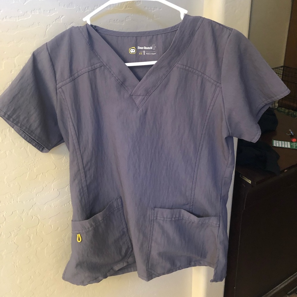 Scrub top